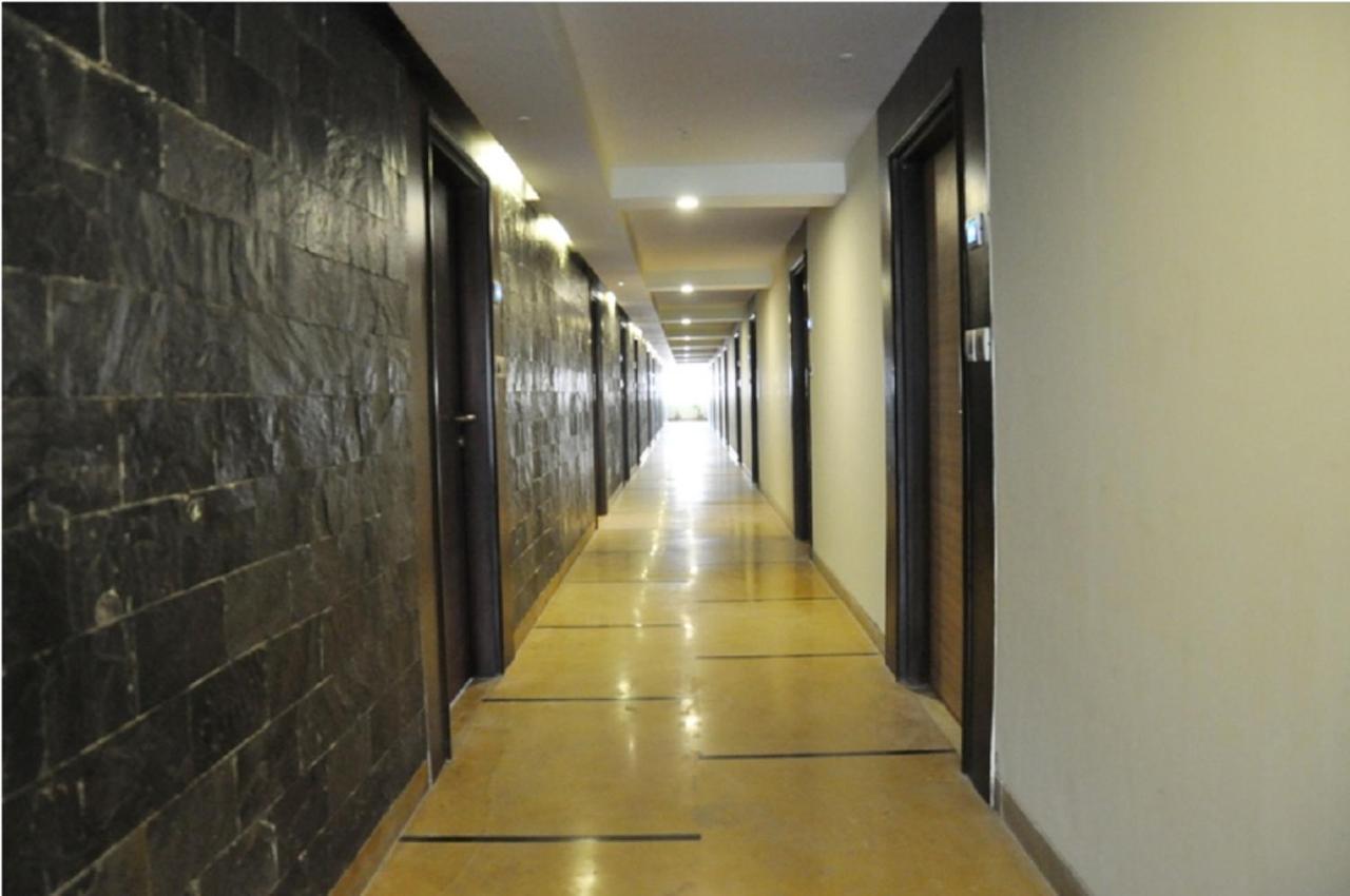 Hotel Abigail Goradia'S Shirdi Zewnętrze zdjęcie