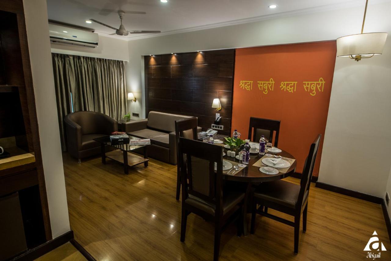 Hotel Abigail Goradia'S Shirdi Zewnętrze zdjęcie