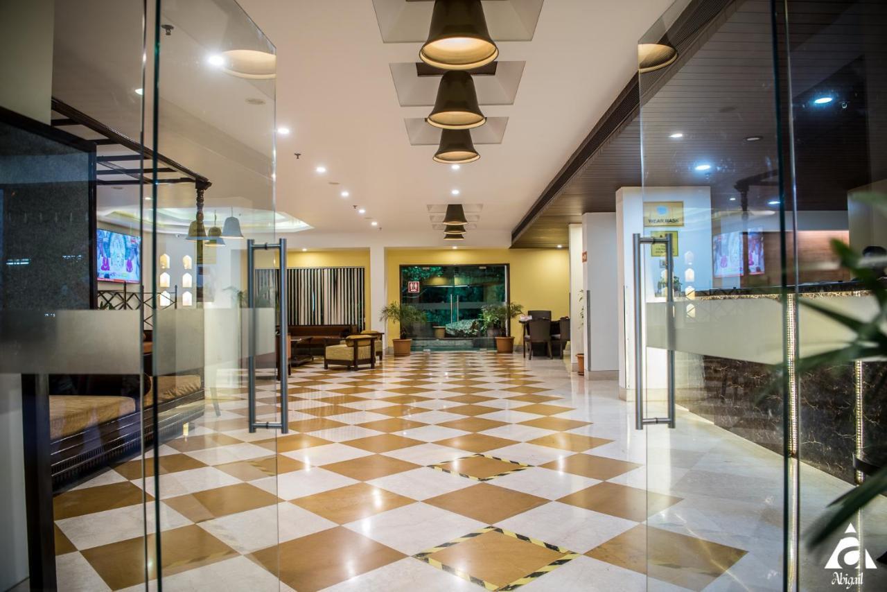 Hotel Abigail Goradia'S Shirdi Zewnętrze zdjęcie