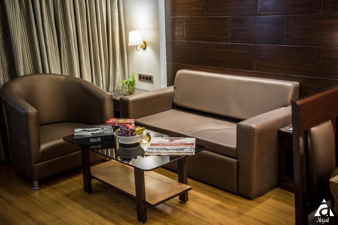 Hotel Abigail Goradia'S Shirdi Zewnętrze zdjęcie
