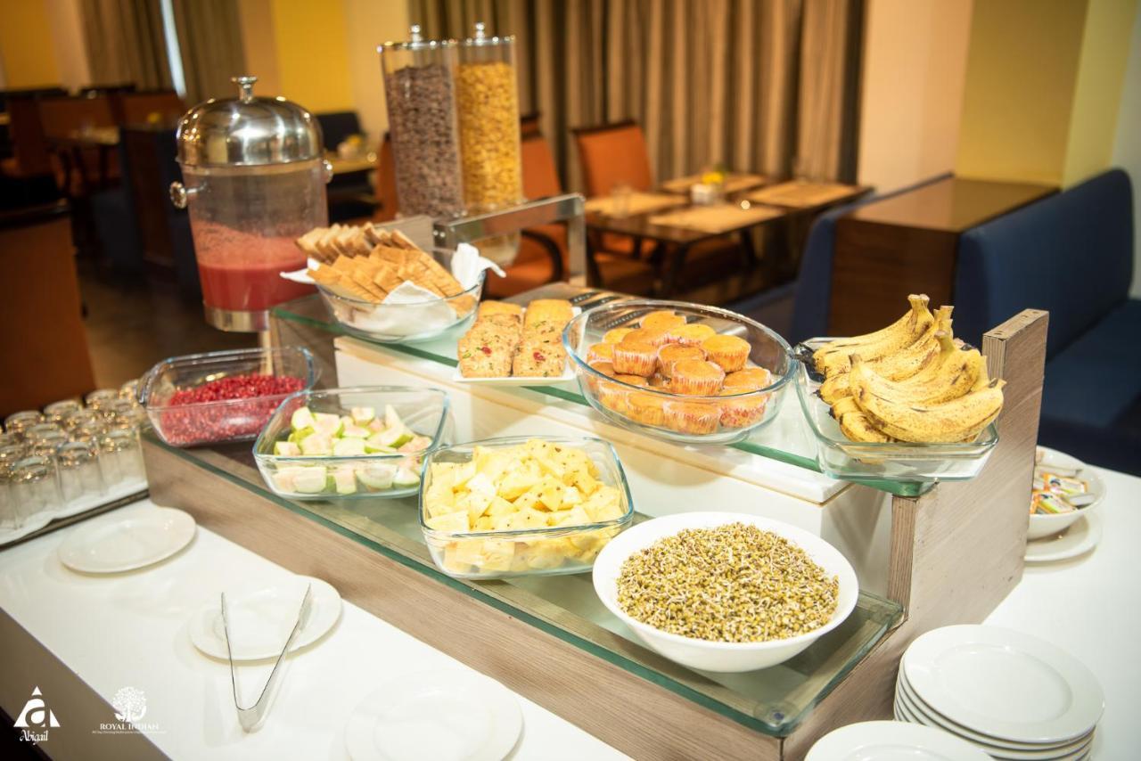 Hotel Abigail Goradia'S Shirdi Zewnętrze zdjęcie