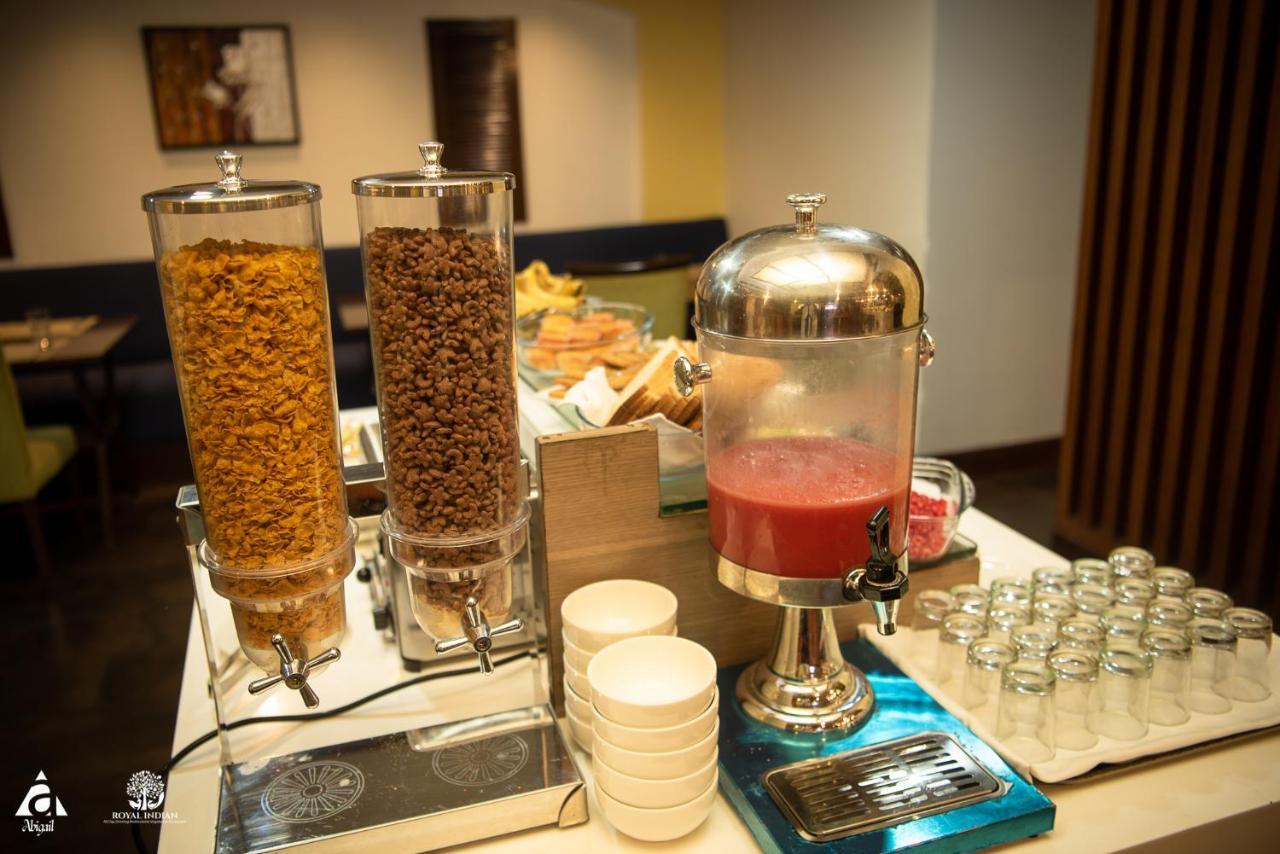 Hotel Abigail Goradia'S Shirdi Zewnętrze zdjęcie